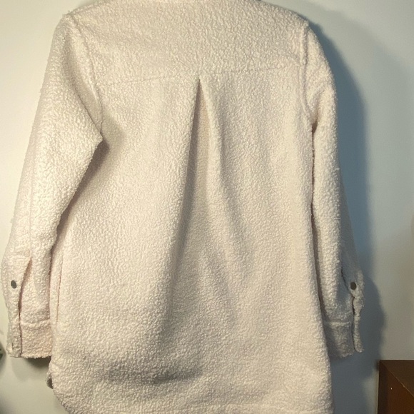 NWT Soft Surroundings|| Oversized Cream Sherpa Jacket w/buttons.2-4 - Picture 9 of 9